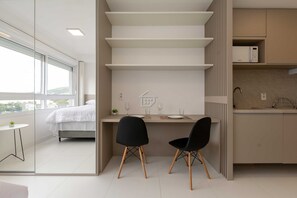 Iron/ironing board, Internet, bed sheets - Studio Cubanos | Hub Tecnológico + Lado da PUCRS (Porto Alegre)