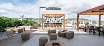 Studio Cubanos | Hub Tecnológico + Lado da PUCRS
