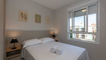 1 bedroom, iron/ironing board, internet, bed sheets