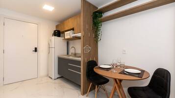 Fridge, microwave, oven, coffee/tea maker