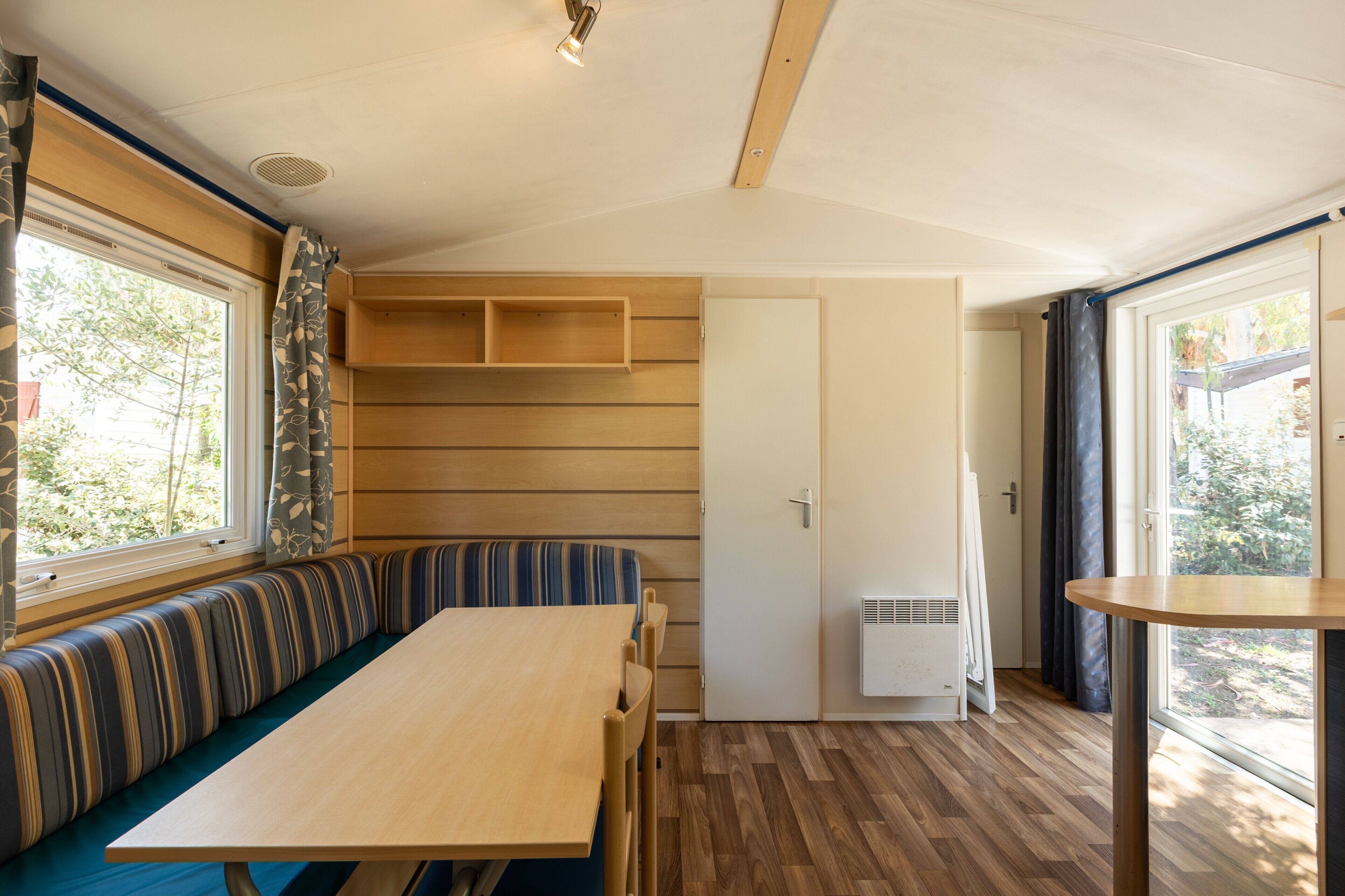 Mobilheim Village Camping De L'ostriconi 18 Mit Bergblick, Gemeinschaftspool Und Wlan - Korsika