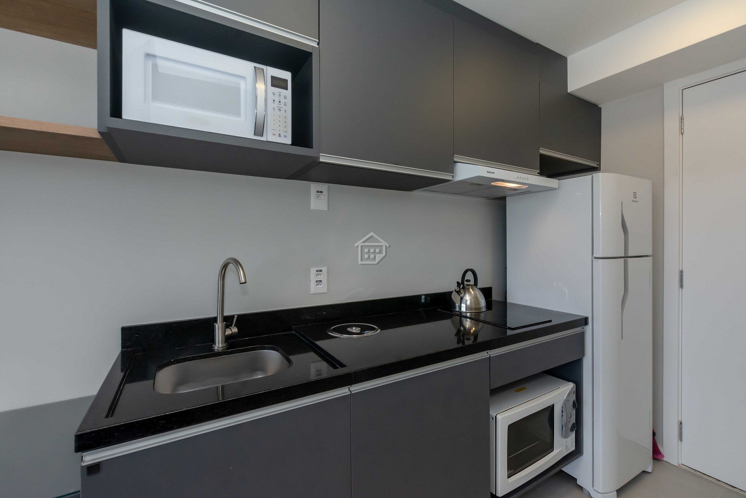 Frigorifero, microonde, forno, macchina per tè/caffè