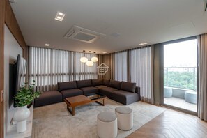 Fernseher