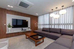 Fernseher