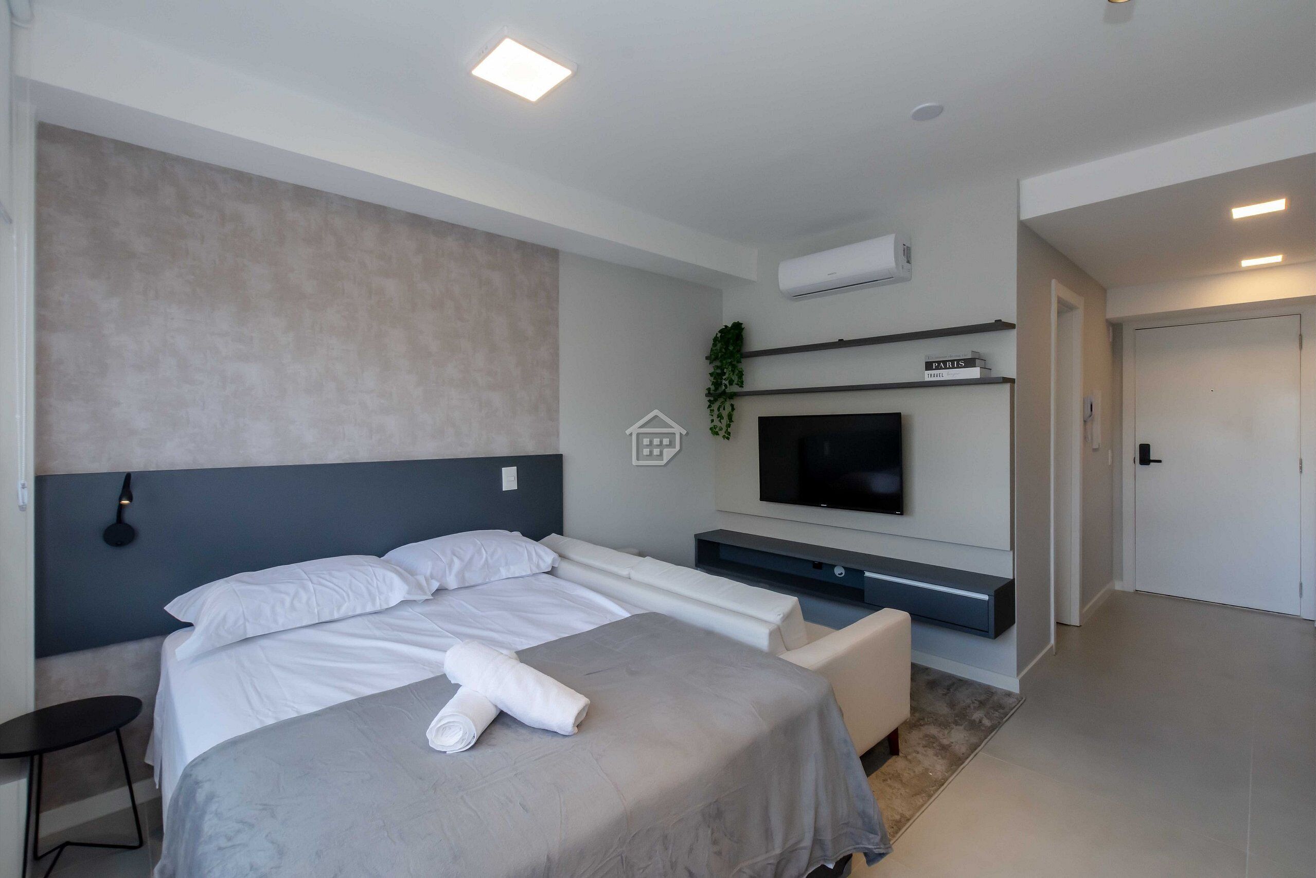 1 bedroom, iron/ironing board, internet, bed sheets