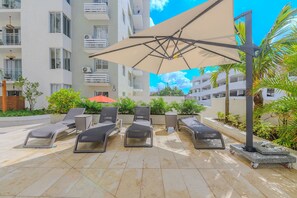 Basic Apartment | Terrace/patio - Apartamento Delicado Próximo a la Playa (Boca Chica)