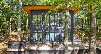 Luxury Lake Barkley Treehouse Cabin