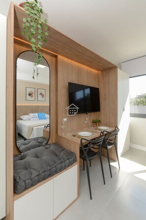 Iron/ironing board, Internet, bed sheets - Apto Premium: Perto do Parque Moinhos e Conforto (Porto Alegre)
