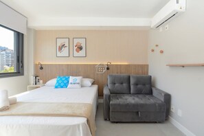 Iron/ironing board, Internet, bed sheets - Apto Premium: Perto do Parque Moinhos e Conforto (Porto Alegre)