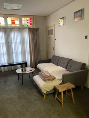 Living area - Comfortable house in the heart of Waalwijk (Waalwijk)