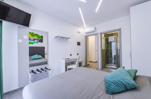 Kahden hengen huone (yksi tai kaksi sänkyä), ilmastointi