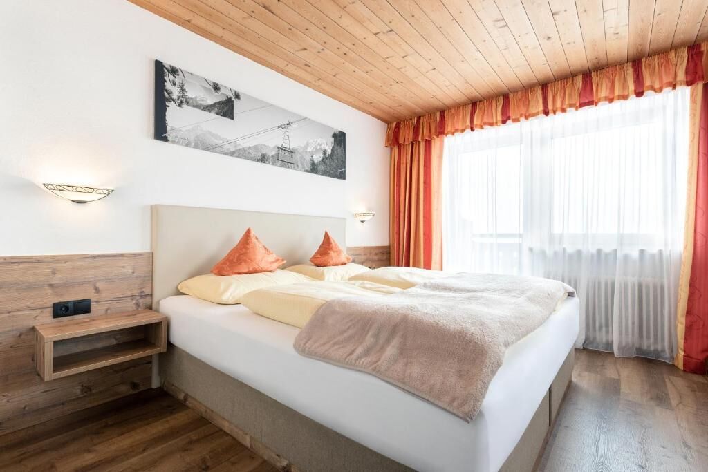 Quarto casal conforto, sacada, vista para a montanha