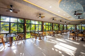 Restaurant - Hoàng Long Tropical - Farmstay (Ham Thuan Nam)