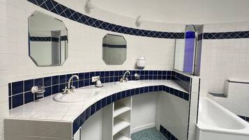 Shower, towels, toilet paper