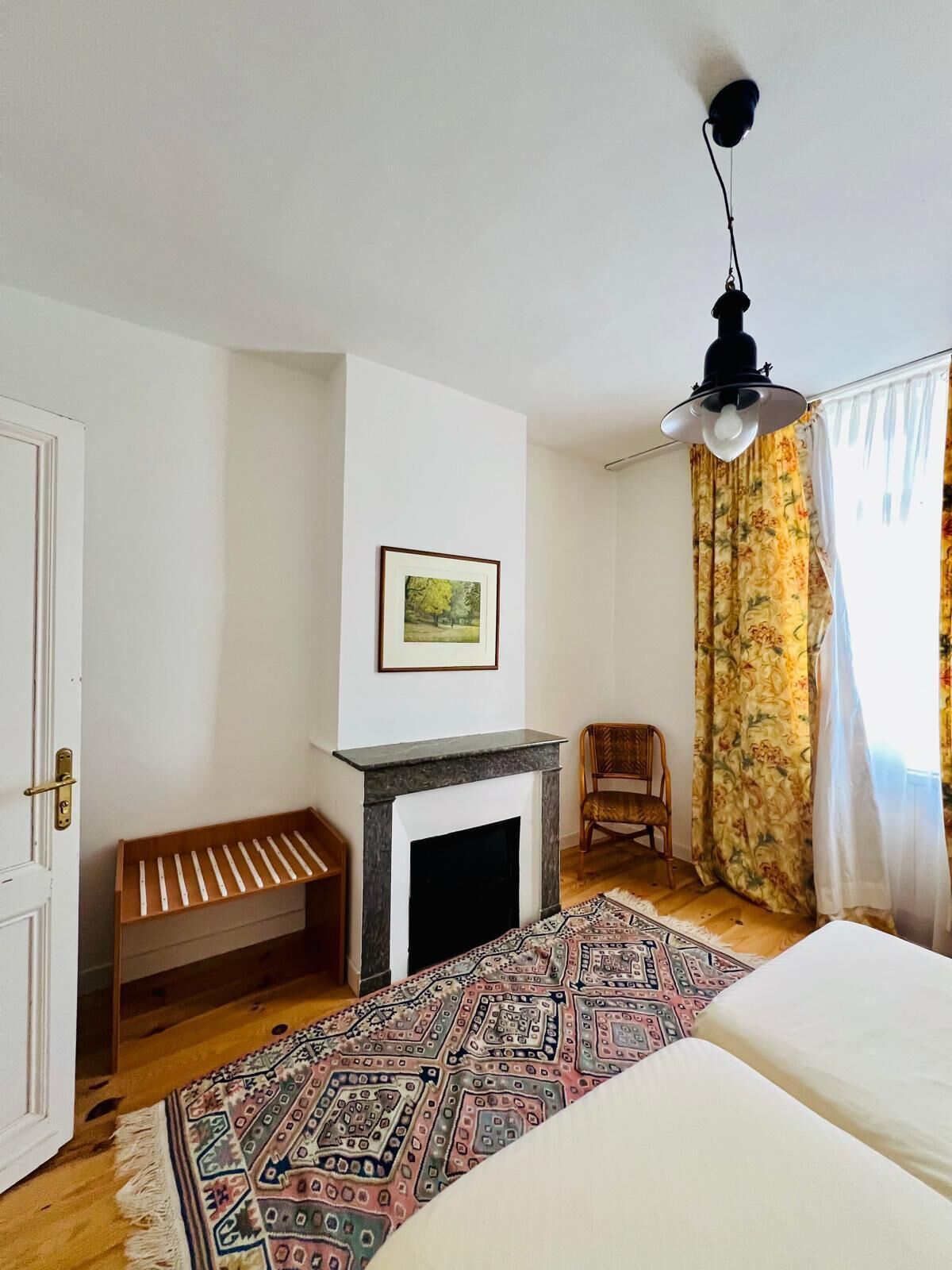 7 bedrooms, travel cot, free WiFi, bed sheets