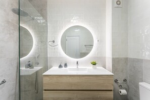 Shower, hair dryer, towels - GuestReady - Cosy retreat in Póvoa de Varzim (Póvoa de Varzim)