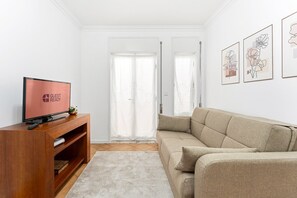 TV - GuestReady - Cosy retreat in Póvoa de Varzim (Póvoa de Varzim)
