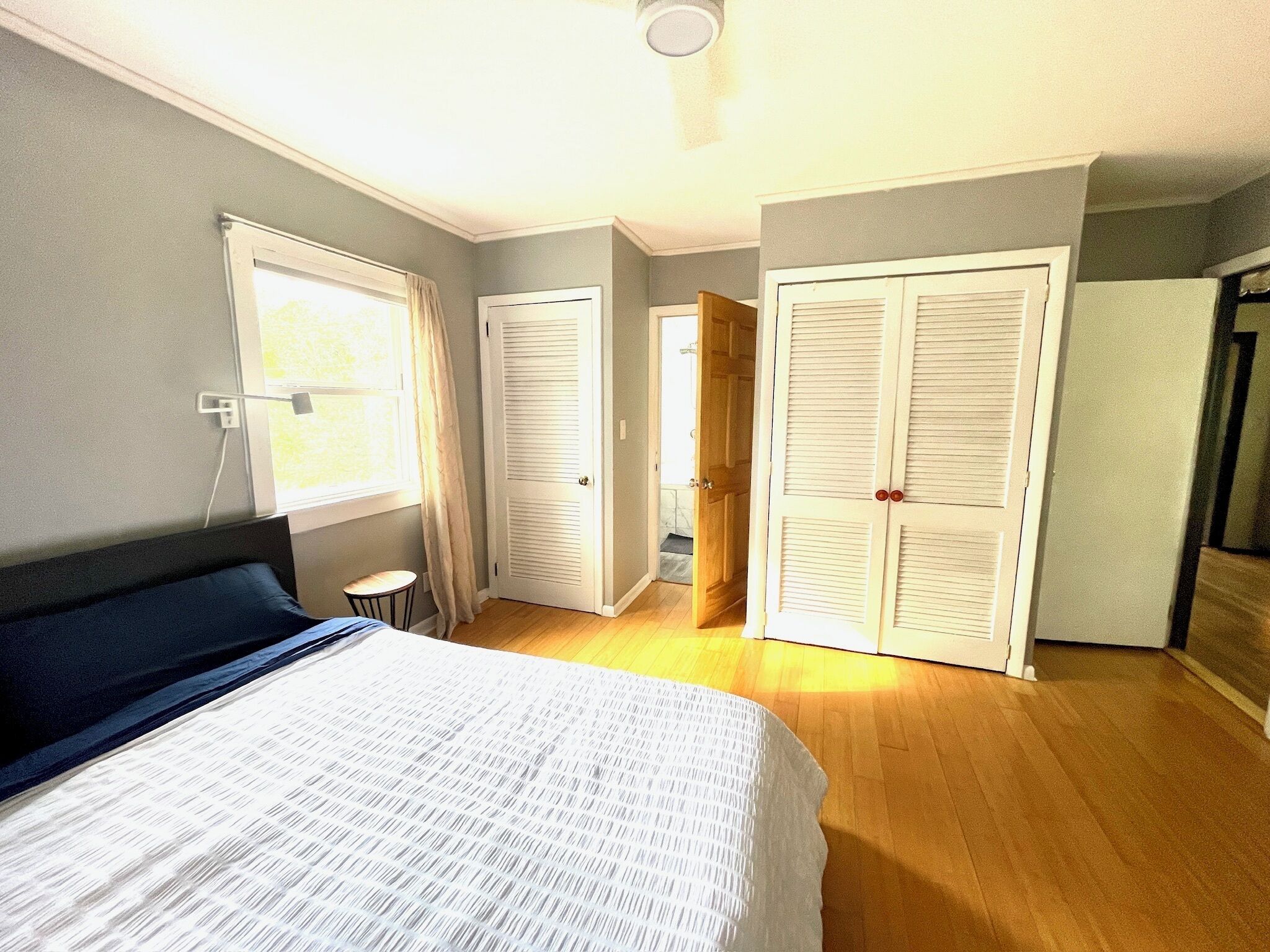 4 chambres, fer et planche à repasser, Wi-Fi, draps fournis