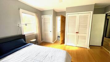 4 chambres, fer et planche Ă repasser, Wi-Fi, draps fournis