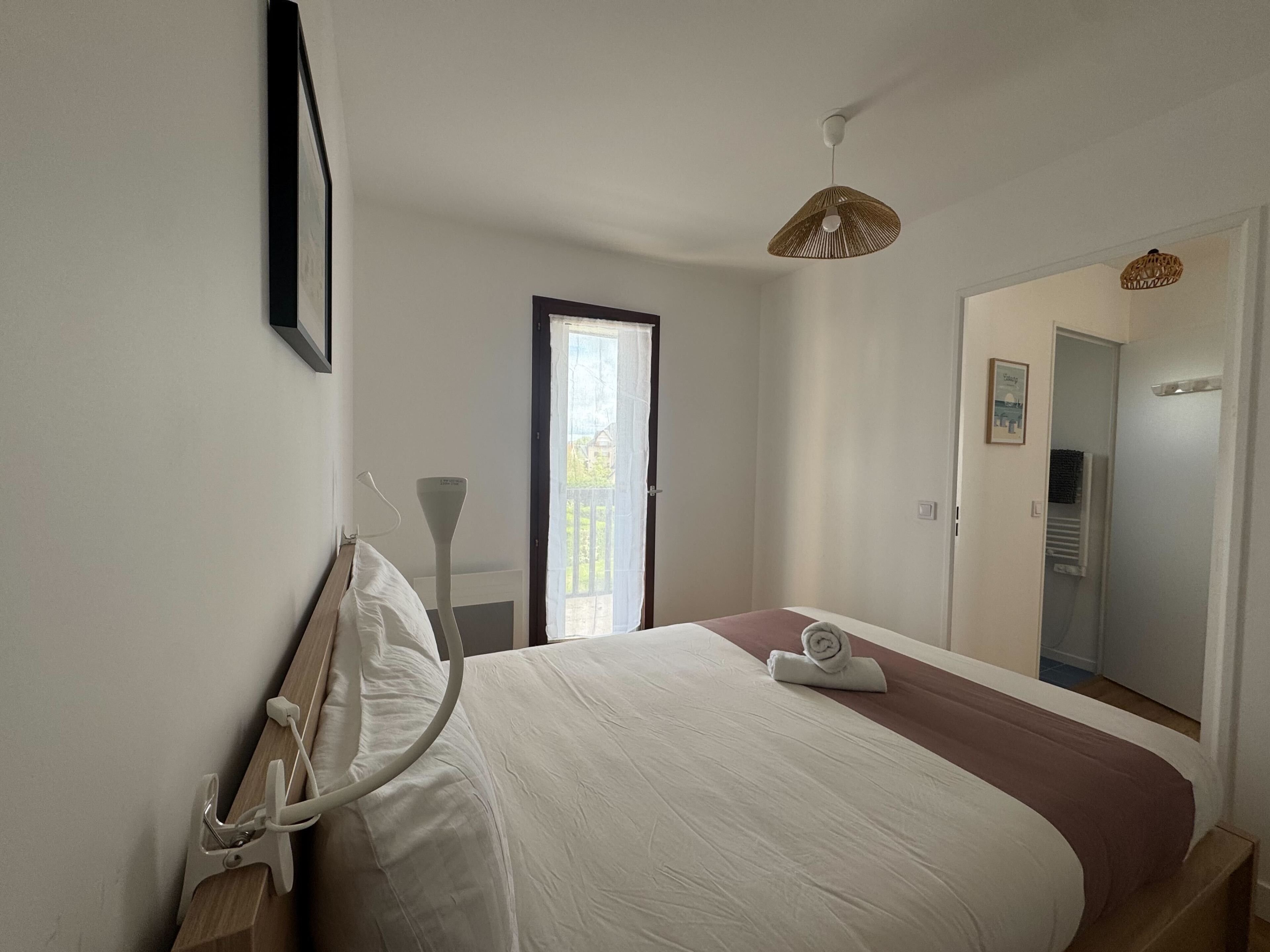 2 chambres, fer et planche à repasser, Wi-Fi, literie fournie