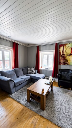 Apartment | Living area - La Suite du Havre (Grondines)