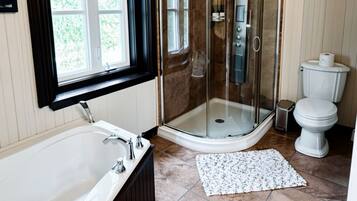 Apartment | Bathroom