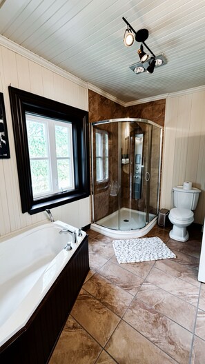 Apartment | Bathroom
