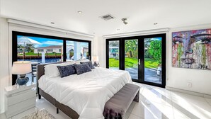 Room - Sea Château! 2mi BEACH+Heated POOL+SPA (Pompano Beach)
