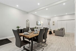 Studio (2 Bedrooms) | Nội thất