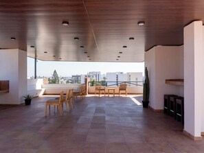 Terrace/patio - Apartment Near the Beach with Rooftop Pool (Mazatlan)