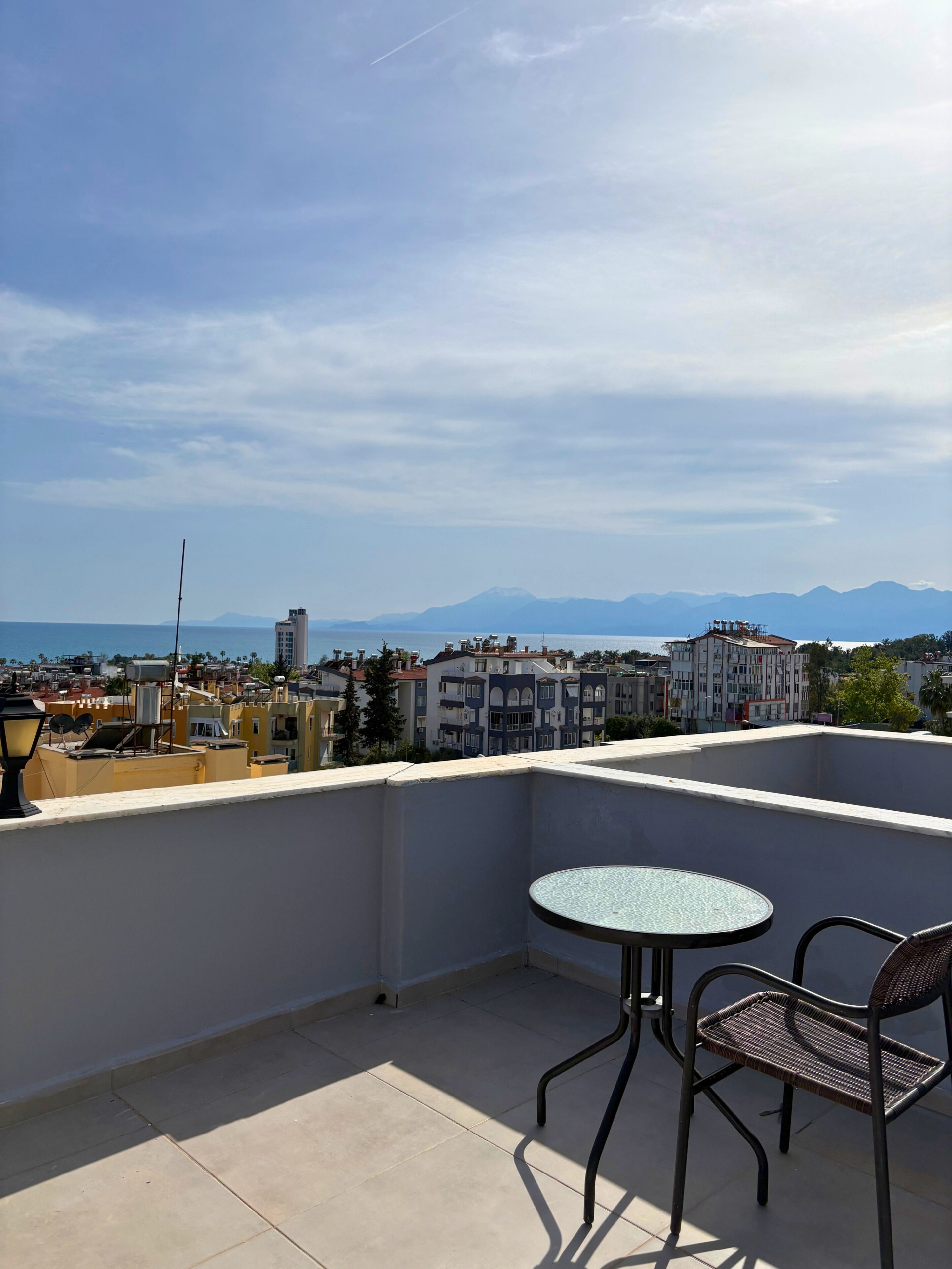 Quarto superior, sacada, vista para o mar | Vista do quarto