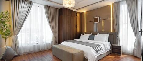 Appartement Confort, balcon, vue sur la ville | Coffre-fort pour ordinateur portable, bureau