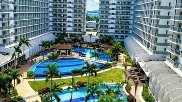 Apartment, 1 Bedroom, City View | Pool | Outdoor pool