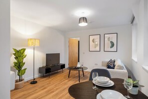 Smart TV - City Point Aberdeen by Guestz (Aberdeen)