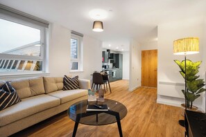 Smart TV - City Point Aberdeen by Guestz (Aberdeen)