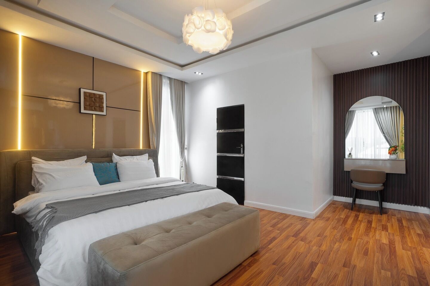Economy Room, Balcony, City View