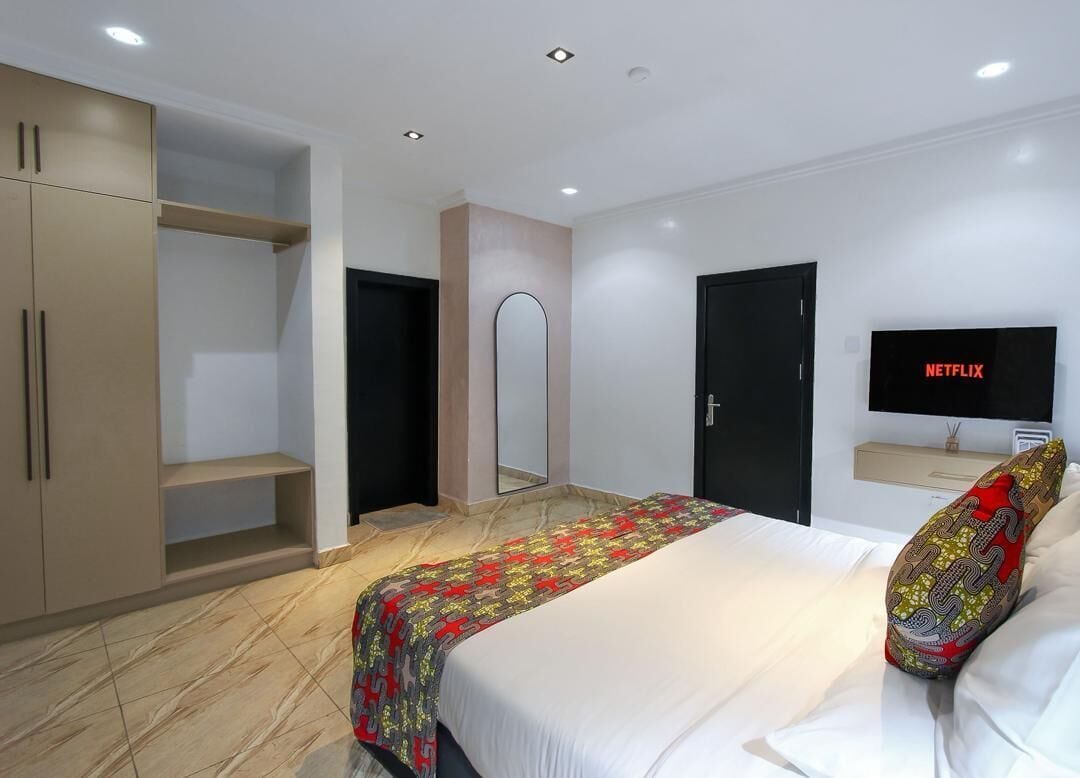 Kamar Keluarga, balkon, pemandangan kota | Meja kerja, ruang kerja ramah laptop, dan tirai kedap cahaya