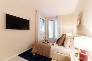 3 bedrooms, iron/ironing board, travel cot - Villa Olmo Luxury Suites - Suite Nobile (Como)