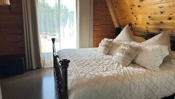 4 chambres, lit parapluie, draps fournis