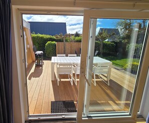 Interior - Newly renovated vacation home in a quiet park. Fully fenced garden. (Callantsoog)