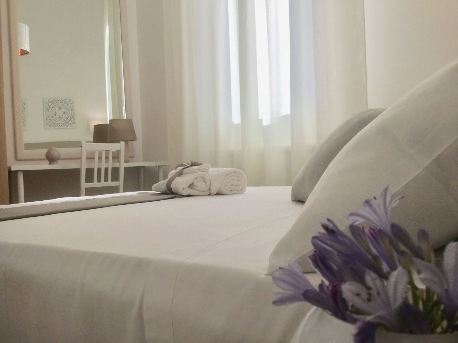 1 chambre, fer et planche à repasser, Wi-Fi gratuit, draps fournis