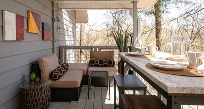 Full Berne Duplex Chalet 4 Mins to DT AVL, 10 Mins to Blue Ridge Parkway, Dogs