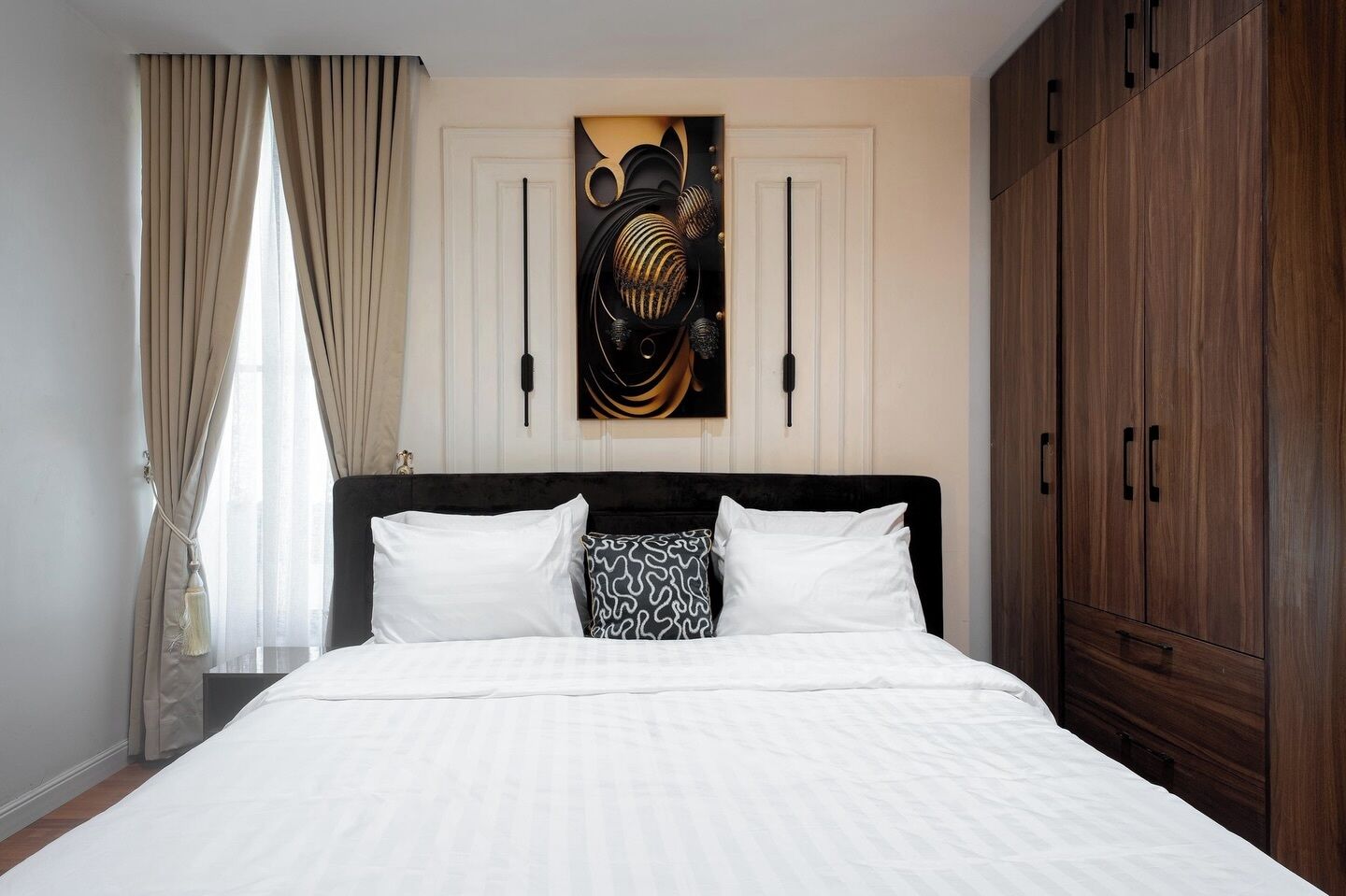 Classic Apartment, Balcony, City View | In-room safe, desk, laptop workspace, blackout drapes