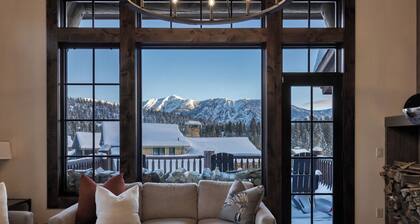 Newly Listed Ski-in/Ski-out Home with Private Hot Tub and Foosball Table