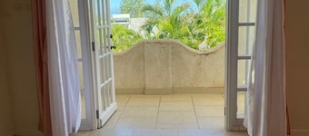 2-bedroom townhome in tranquil Belair with cool Atlantic breeze