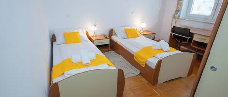 1 Schlafzimmer, Bügeleisen/Bügelbrett, Reisekinderbett, kostenloses WLAN