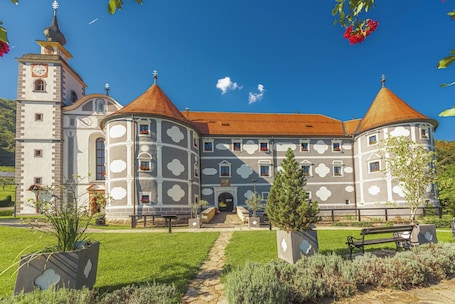 Exterior. Sotla Serenity Rooms 2