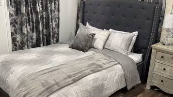 1 bedroom, iron/ironing board, free WiFi, bed sheets