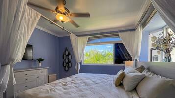 3 bedrooms, iron/ironing board, WiFi (free), bed sheets