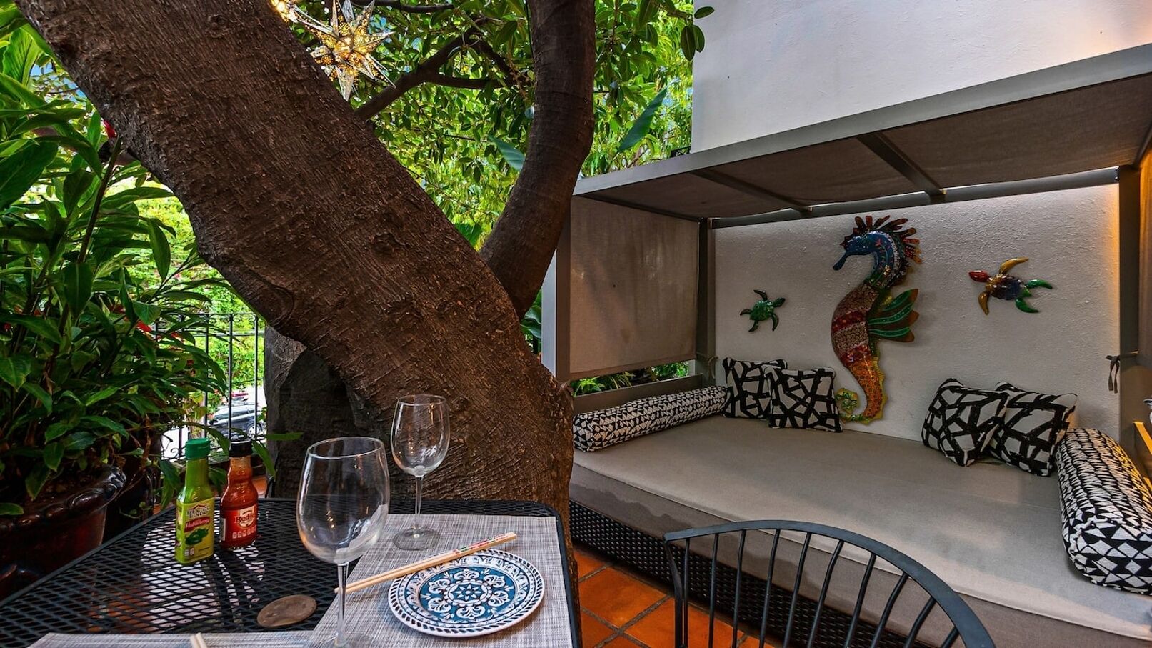Outdoor dining